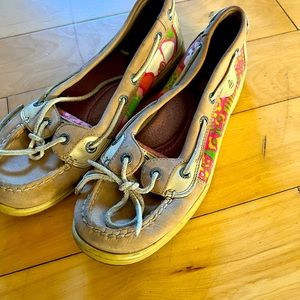 Adorable Sperrys!